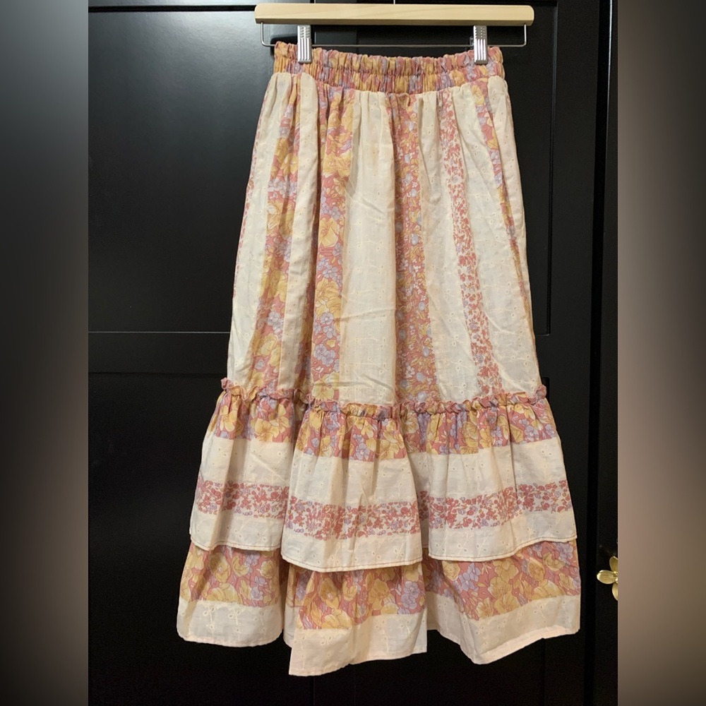 Vintage Floral Patterned Prairie Maxi Skirt, small medium